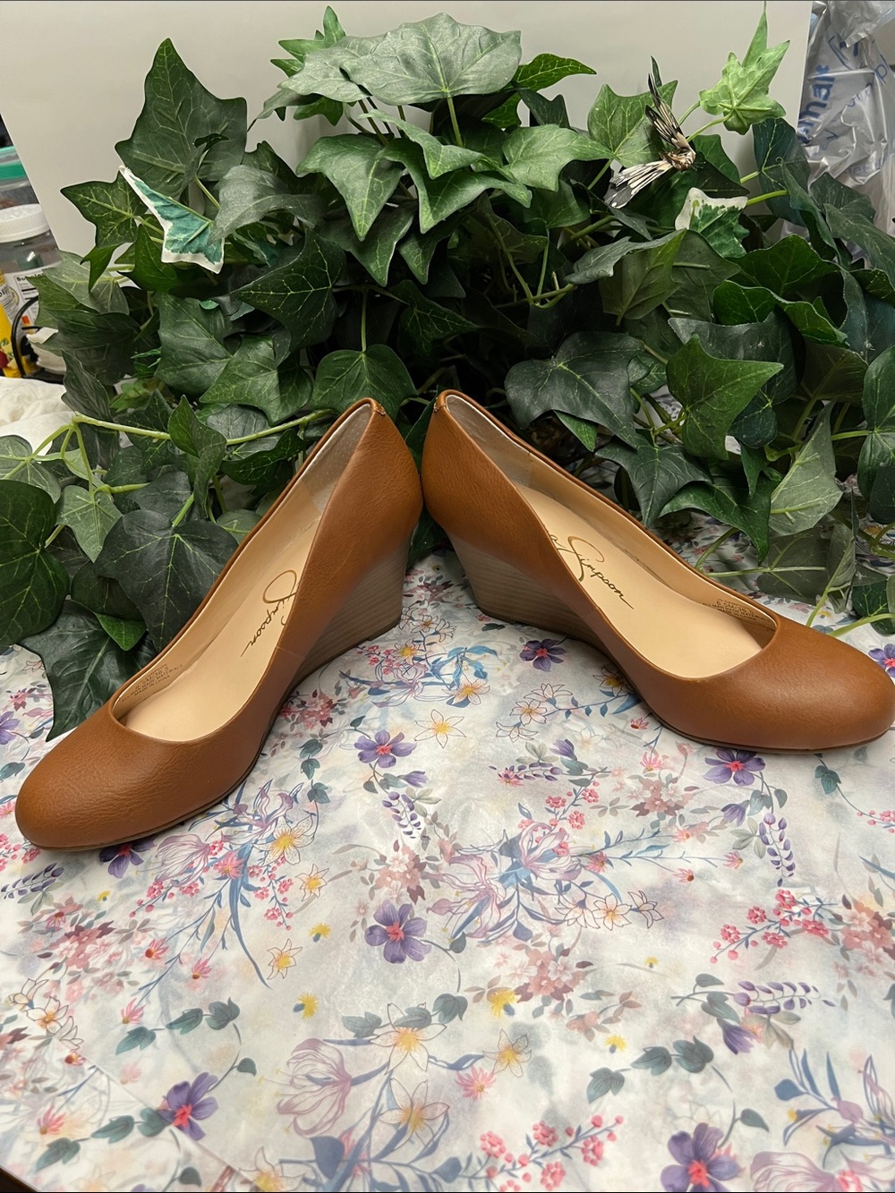 Jessica Simpson Tan Round-Toe Pumps - Picture 3 of 13